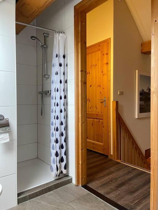 Unieke Houten Villa Met Sauna In Twente - 6P Den Ham Экстерьер фото